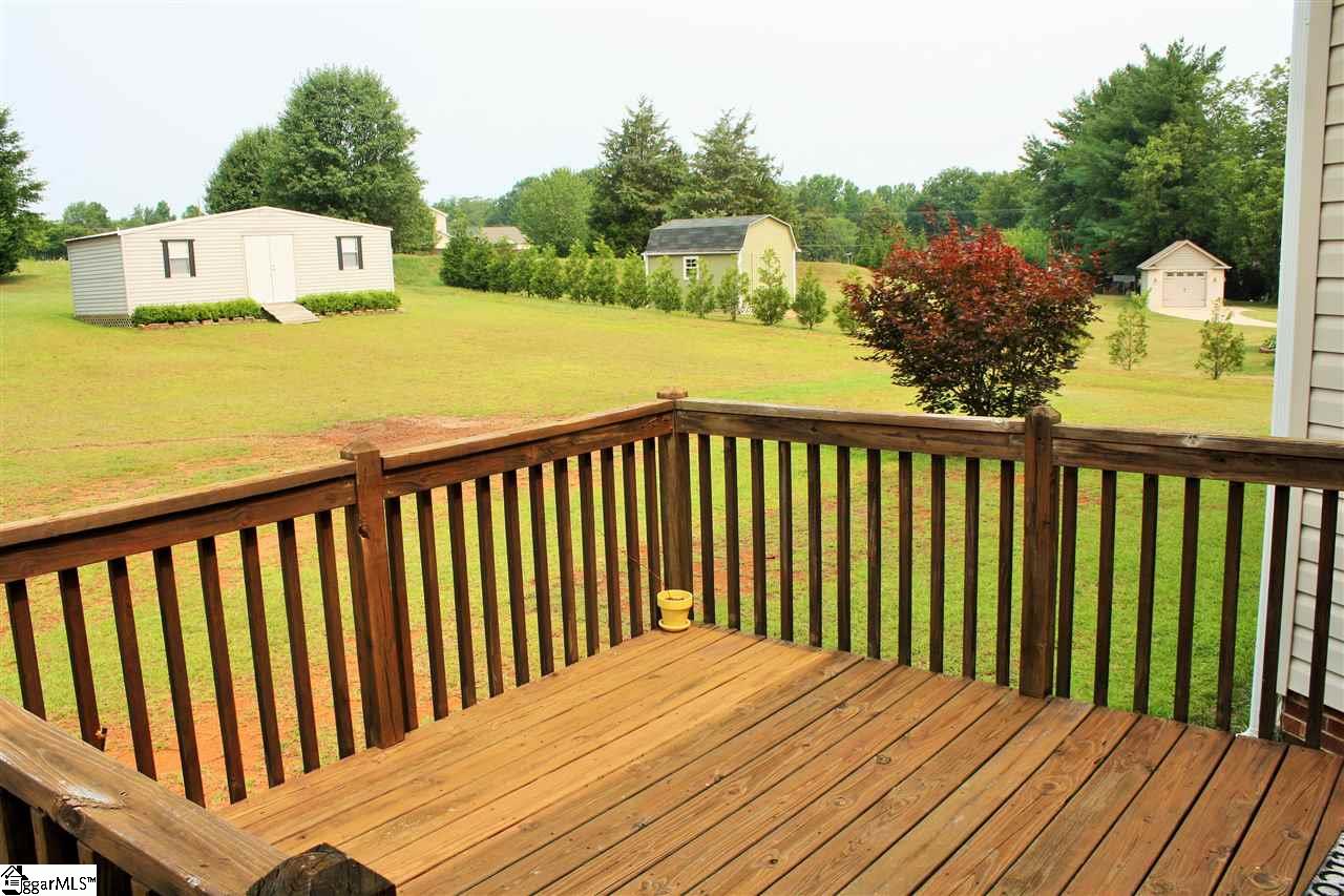64 Loftis Road Travelers Rest, SC 29690 - Photo 22 of 33