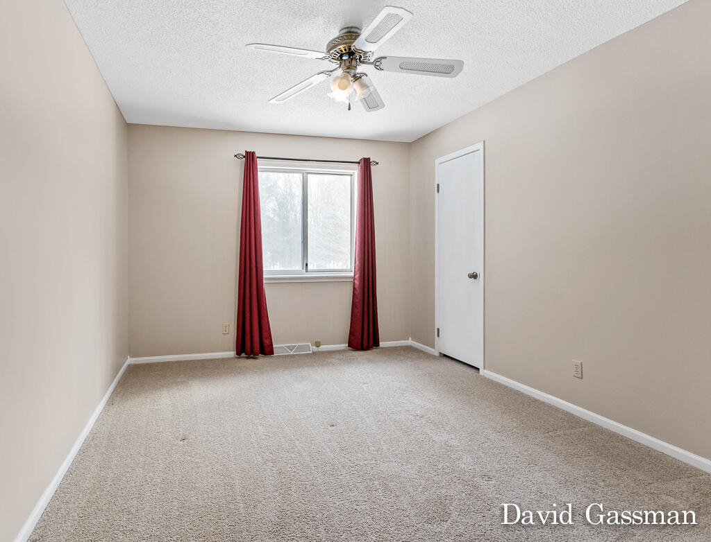 4765 Anderson Road Muskegon, MI 49445 - Photo 20 of 37 4765Anderson23Lores