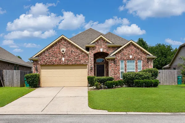 $2,050 | 2232 Ivy Wall Drive, Conroe, TX 77301