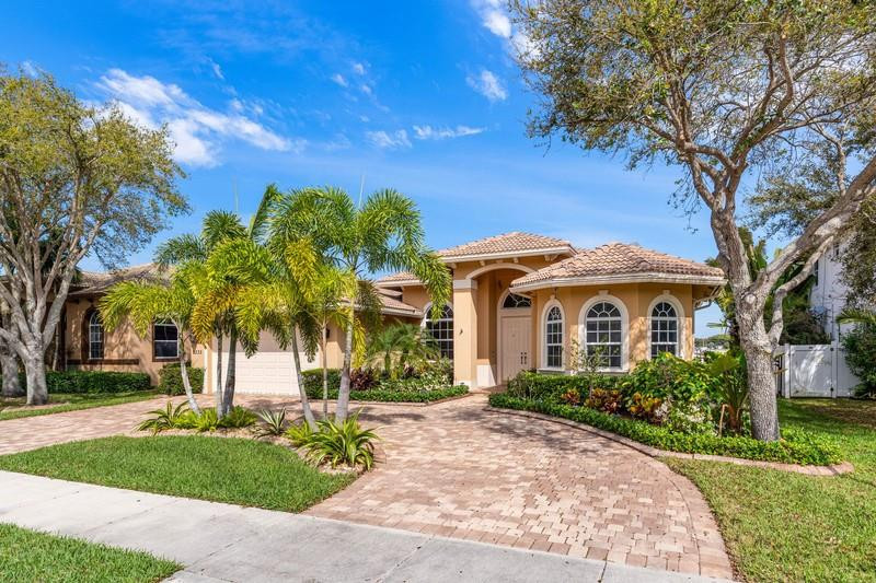 8235 Southwest 51st Street Cooper City, FL 33328 - Photo 3 of 29 Photo 3