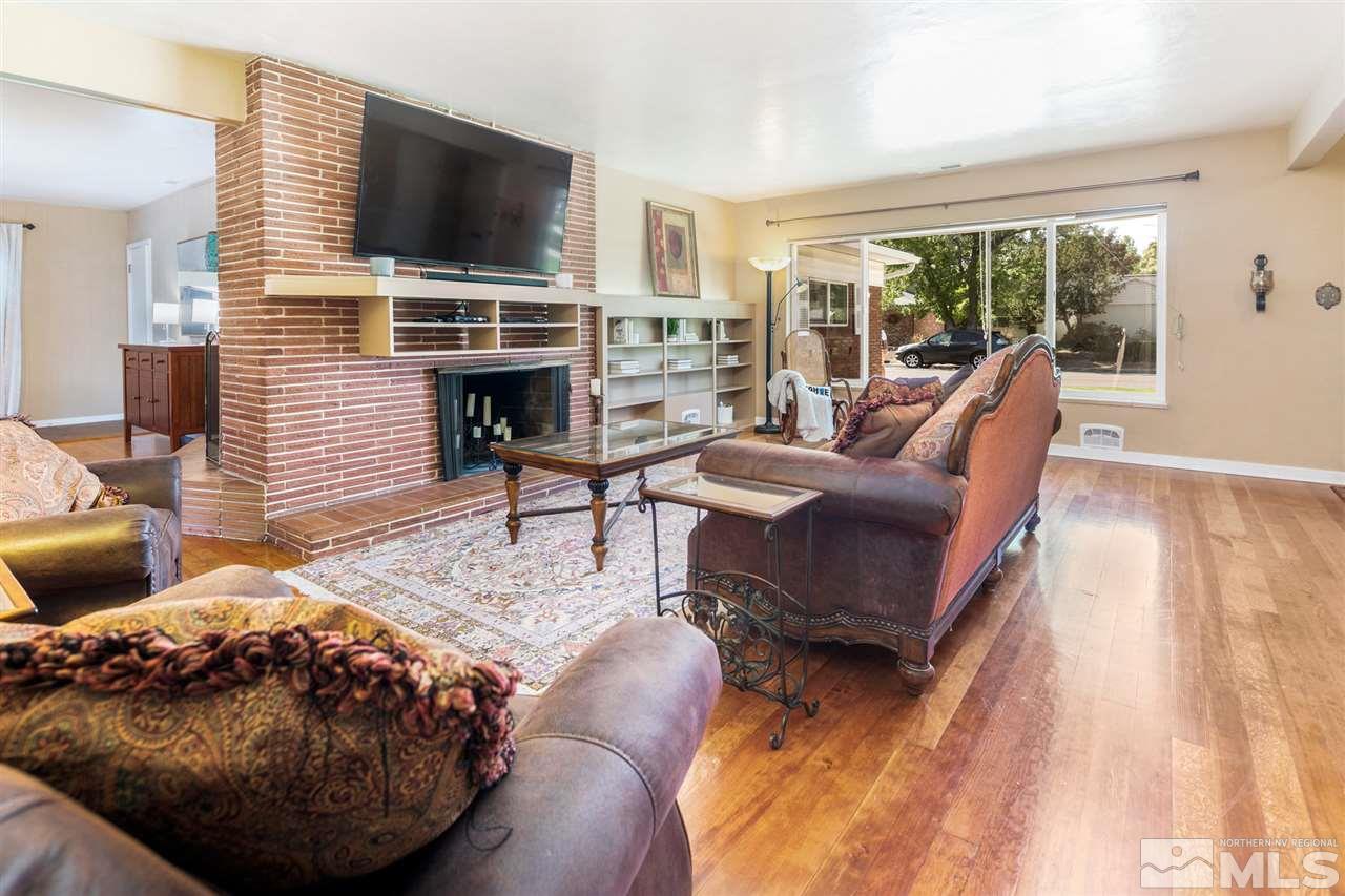 867 Brown Street Reno, NV 89509 - Photo 3 of 38 Photo 3