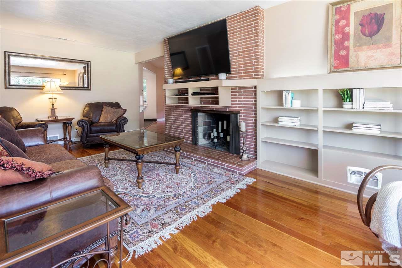867 Brown Street Reno, NV 89509 - Photo 4 of 38 Photo 4