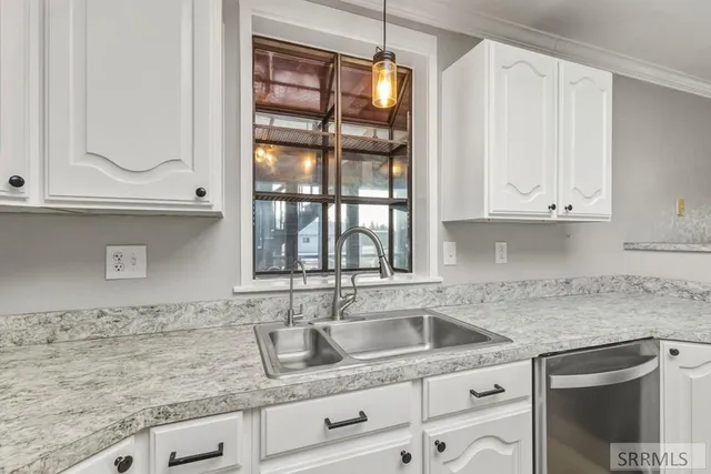 $675,000 | 98 North 4100 East, Rigby, ID 83442