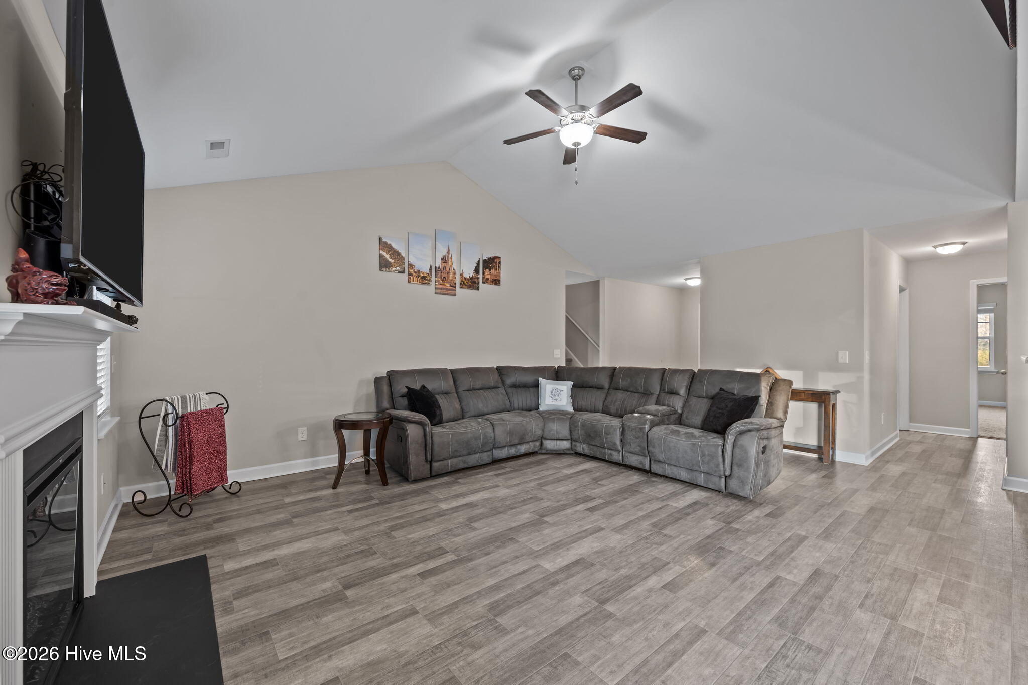270 Sewell Road Jacksonville, NC 28540 - Photo 8 of 58 Living Room