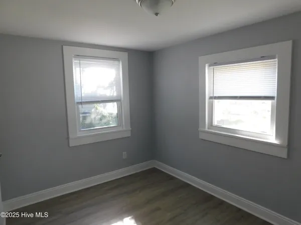 $1,500 | 609 Broad Street, Beaufort, NC 28516