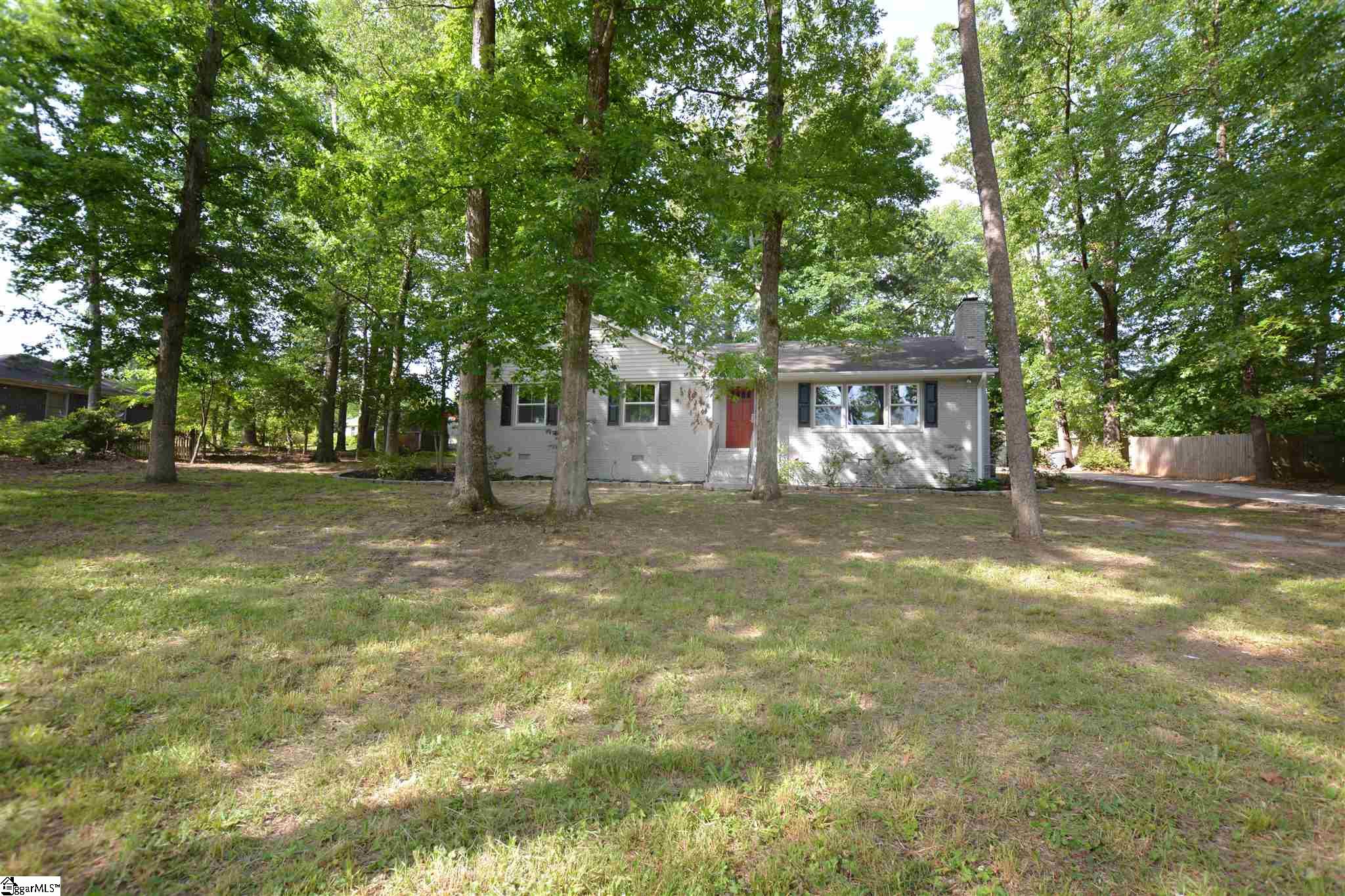 312 Richbourg Road Greenville, SC 29615 - Photo 1 of 27 Gallery Image 1