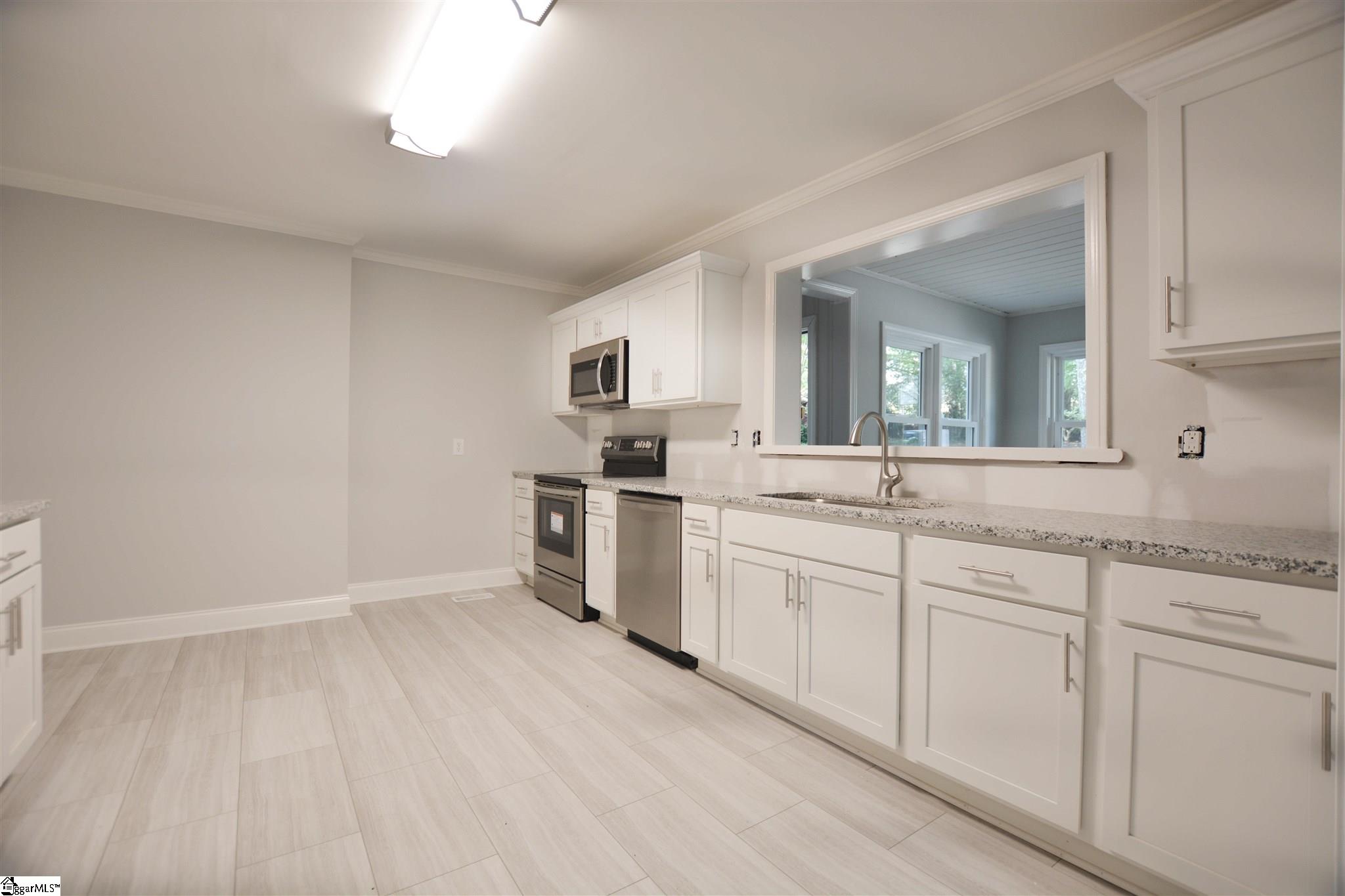 312 Richbourg Road Greenville, SC 29615 - Photo 10 of 27 Gallery Image 10