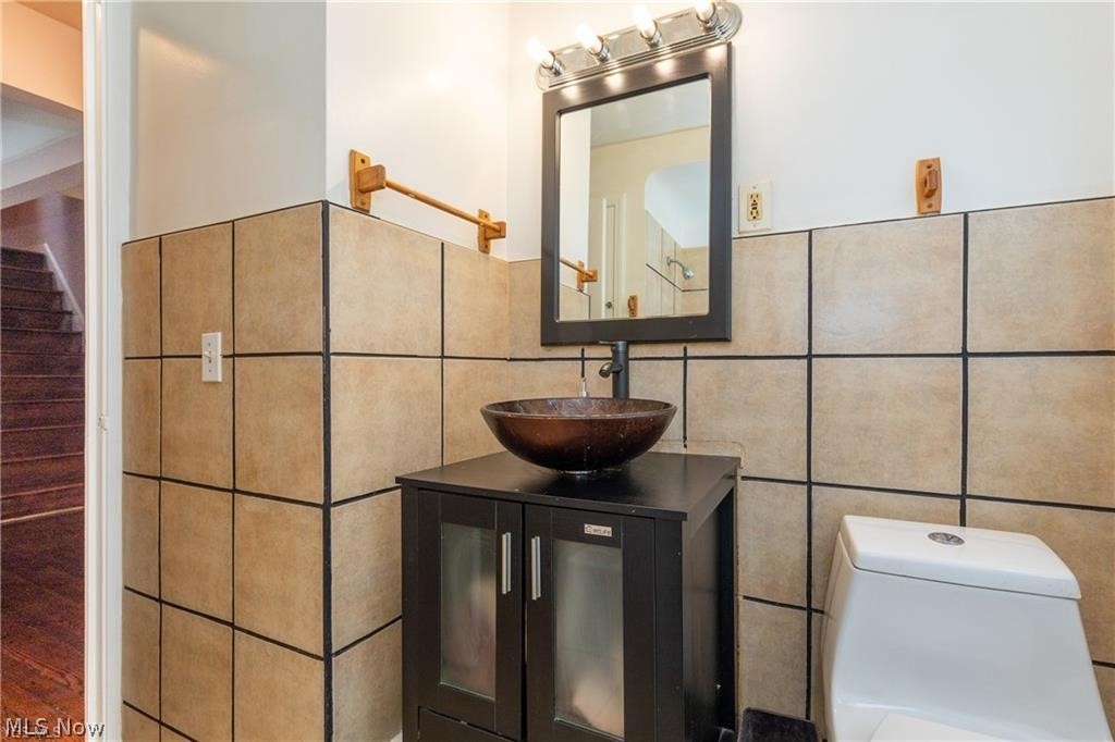 1953 Revere Road Cleveland, OH 44118 - Photo 18 of 34 Gallery Image 18