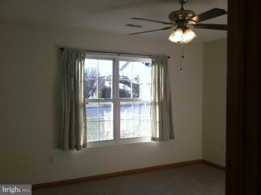 203 Goldenrod Road Winchester, VA 22602 - Photo 22 of 30 Interior (General)