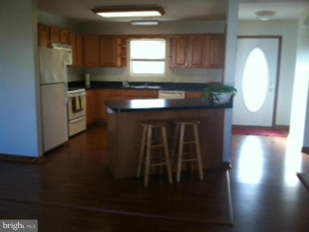 203 Goldenrod Road Winchester, VA 22602 - Photo 6 of 30 Interior (General)