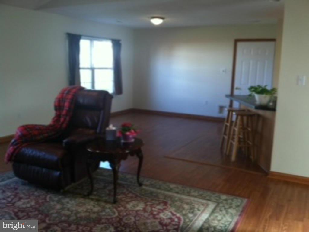203 Goldenrod Road Winchester, VA 22602 - Photo 9 of 30 Interior (General)