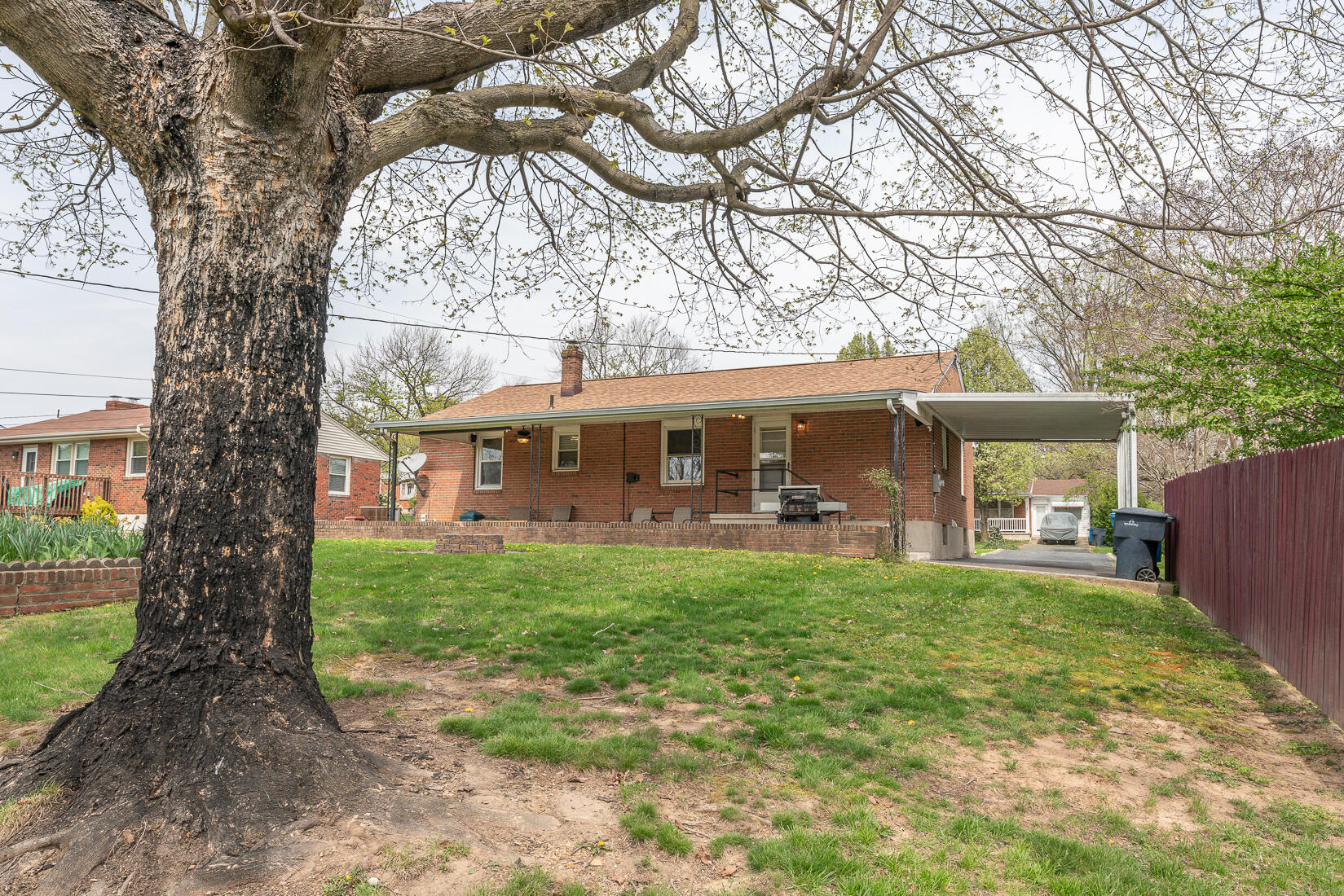 4736 Showalter Road Northwest Roanoke, VA 24017 - Photo 41 of 46 Yard-home view