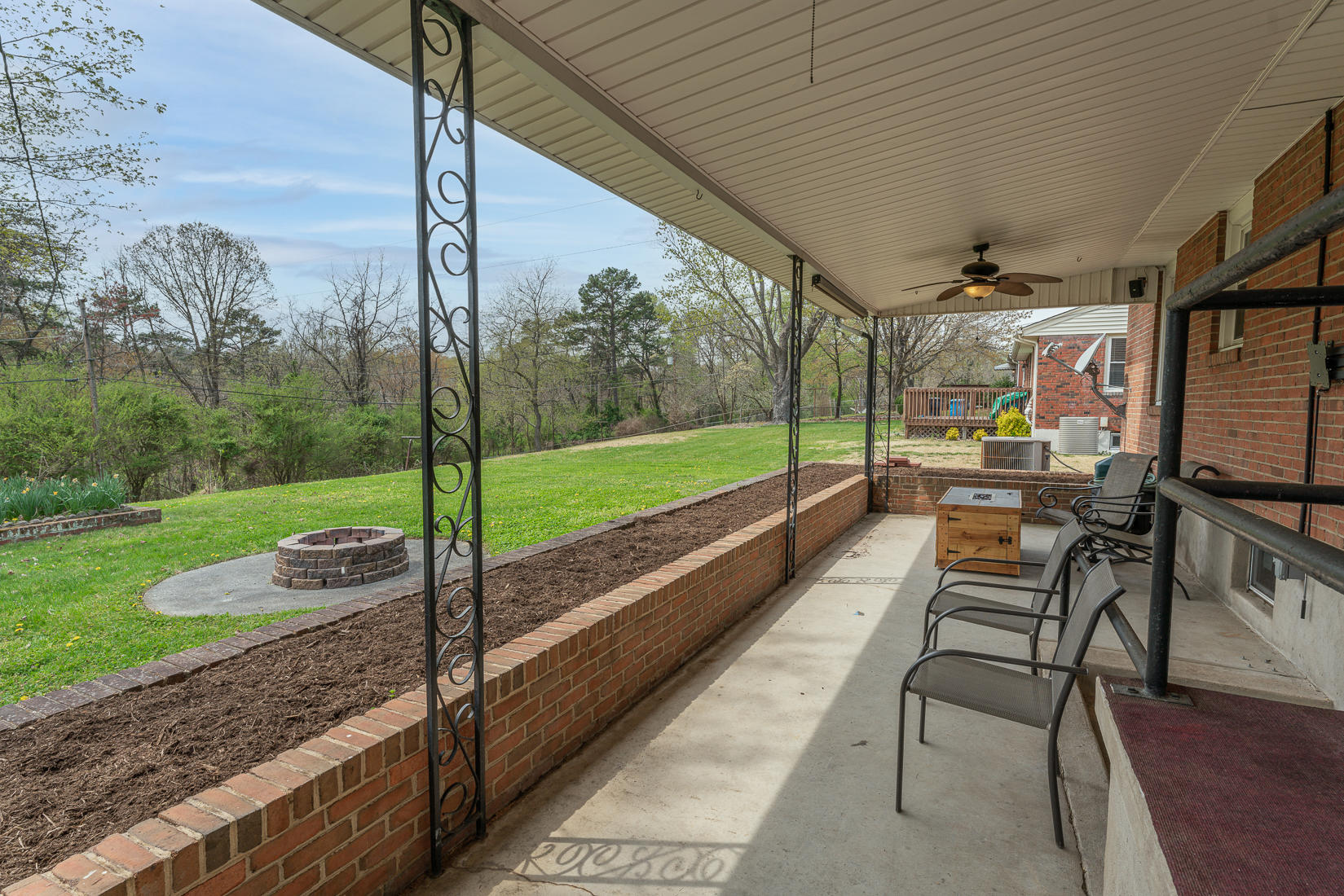 4736 Showalter Road Northwest Roanoke, VA 24017 - Photo 43 of 46 View to yard