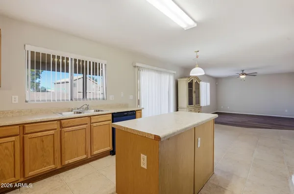 $2,250 | 3722 North 105th Drive, Avondale, AZ 85392
