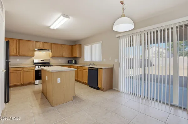 $2,250 | 3722 North 105th Drive, Avondale, AZ 85392