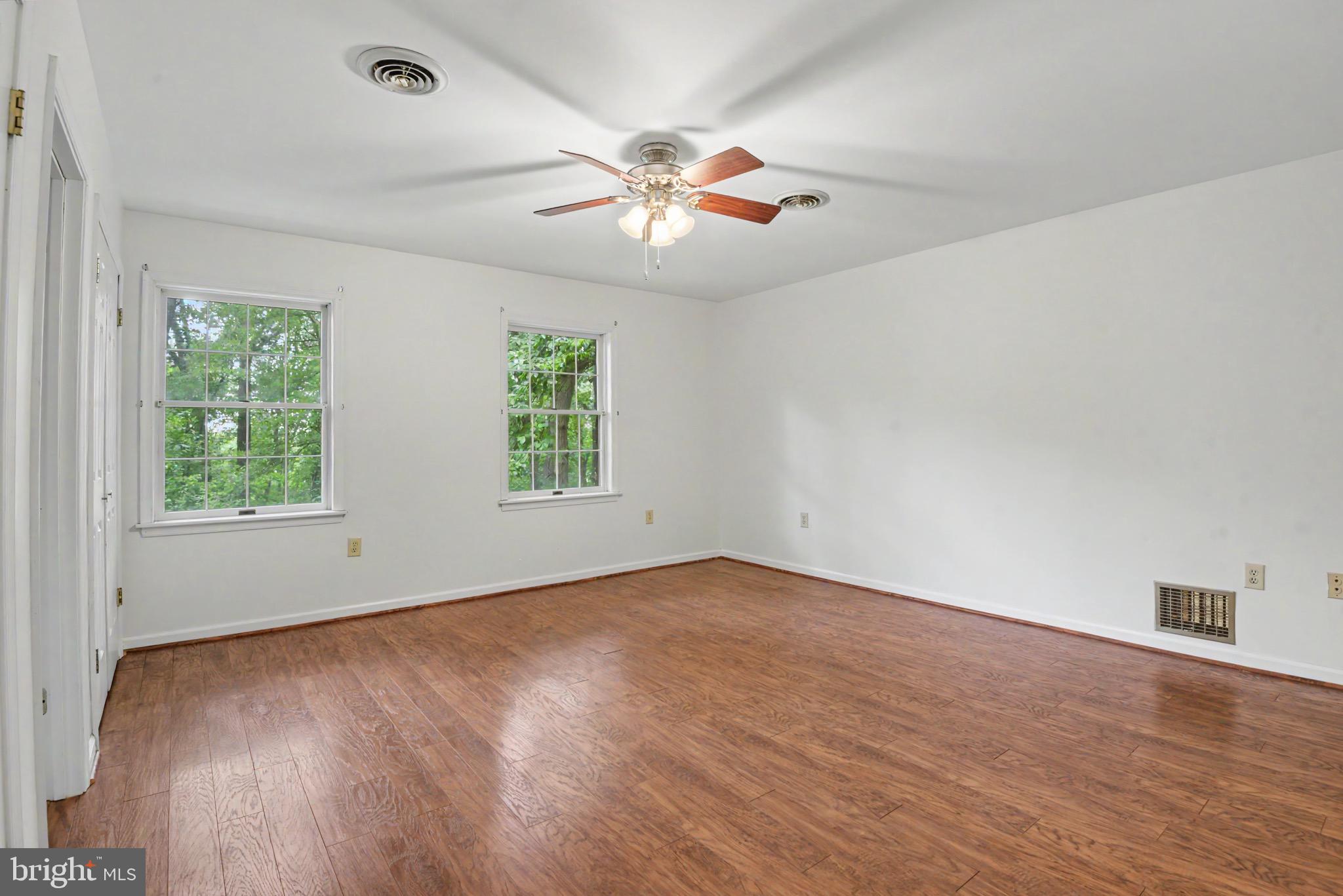 2055 Manchester Road Westminster, MD 21157 - Photo 42 of 52 2nd floor ensuite