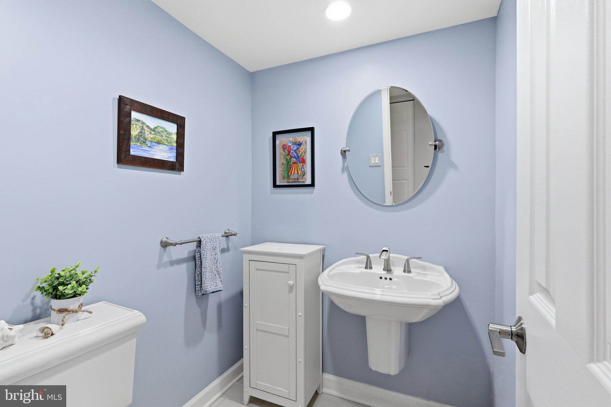 11615 Hunters Green Court Reston, VA 20191 - Photo 14 of 66 Half bath on the main level