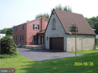 204 West Forestview Road Brookhaven, PA 19015 - Photo 2 of 5 Gallery Image 2