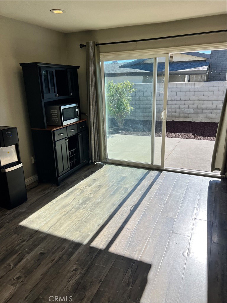 866 North Eucalyptus Avenue Rialto, CA 92376 - Photo 8 of 20