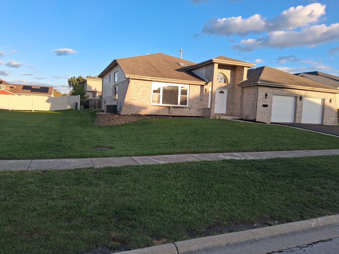 19013 Amlin Lane Country Club Hills, IL 60478 - Photo 2 of 20 a front view of a house with a yard