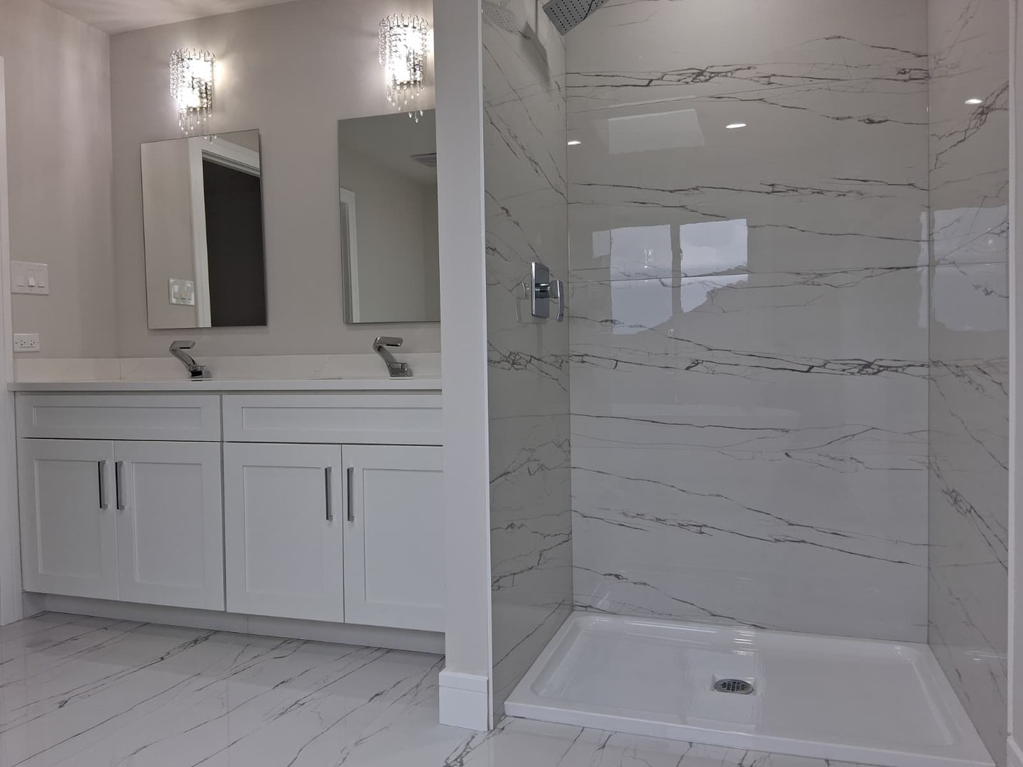 19013 Amlin Lane Country Club Hills, IL 60478 - Photo 9 of 20 a bathroom with a shower a mirror and a sink