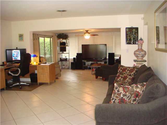 127 Southwest 7th Avenue Boca Raton, FL 33486 - Photo 5 of 25 Additional Photo