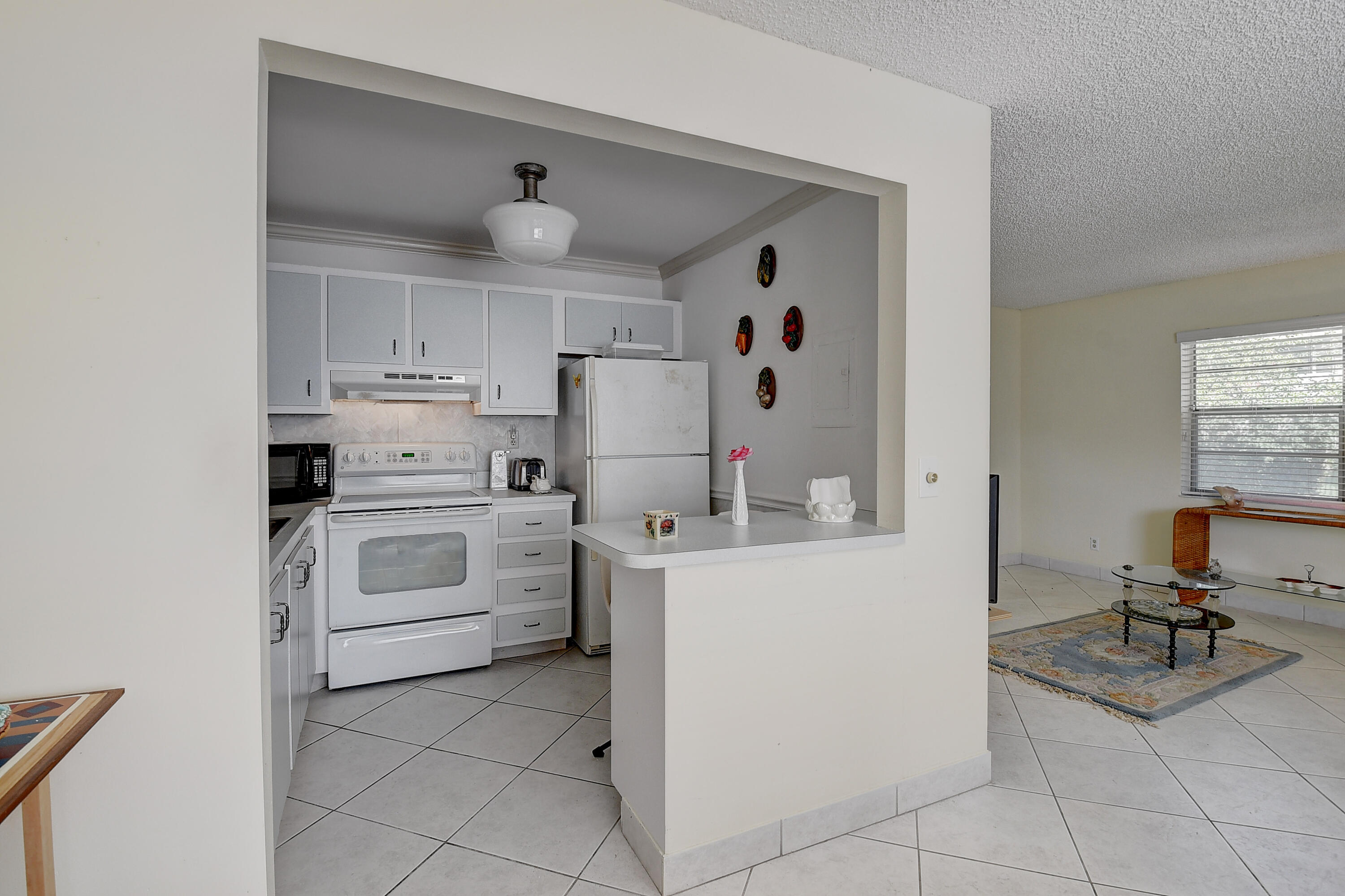 832 Normandy Trail Delray Beach, FL 33484 - Photo 13 of 46 12_dsc_1836_37_38_39_40