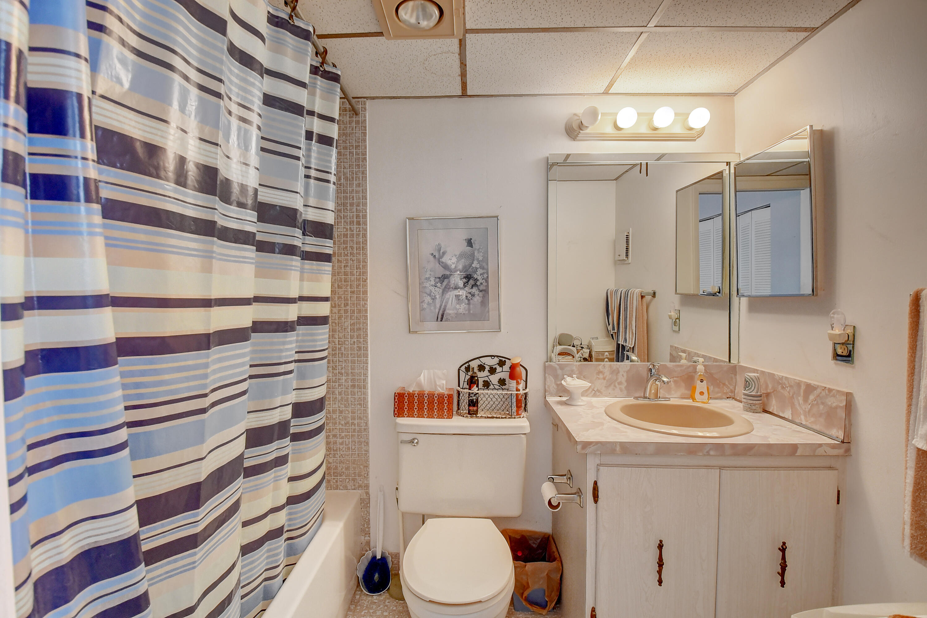 832 Normandy Trail Delray Beach, FL 33484 - Photo 19 of 46 19_dsc_1871_2_3_4_5