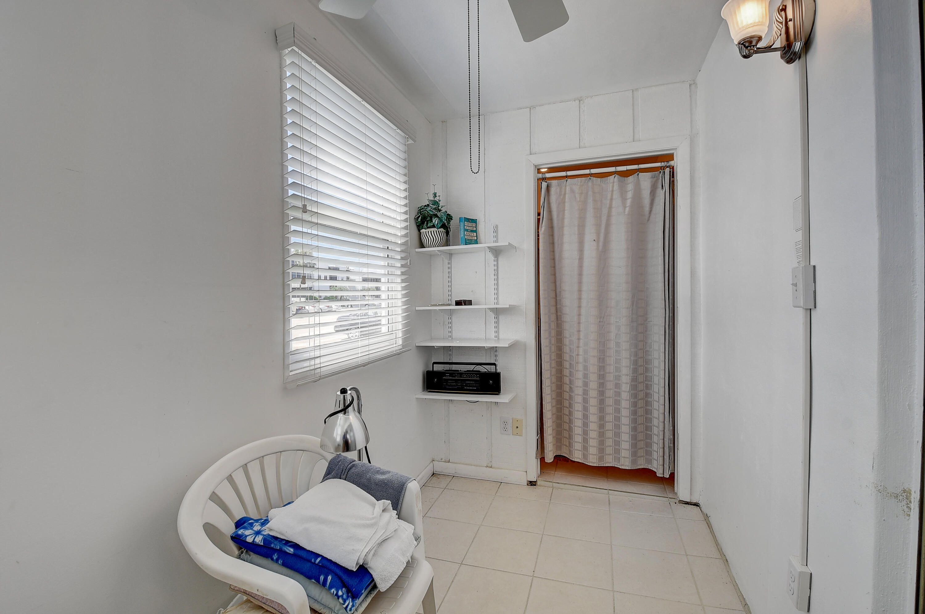 832 Normandy Trail Delray Beach, FL 33484 - Photo 20 of 46 21_dsc_1881_2_3_4_5