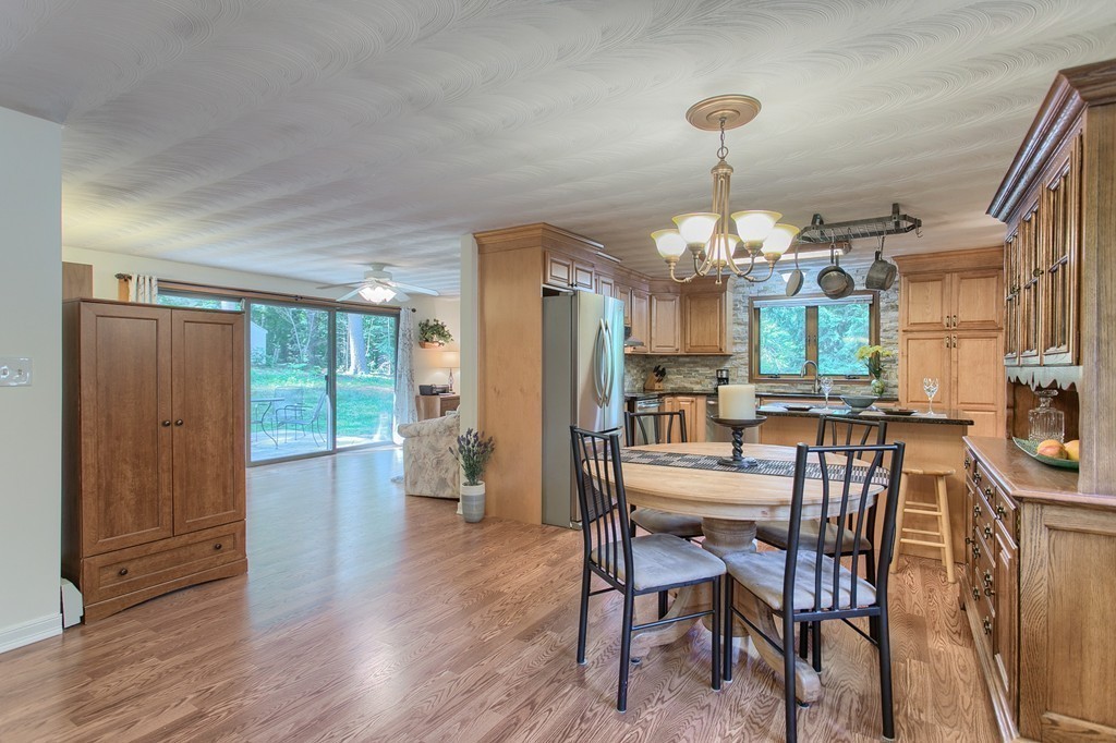 4 Samuel Road Chelmsford, MA 01824 - Photo 8 of 30