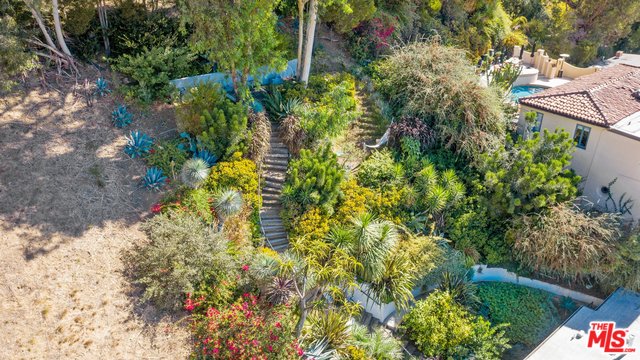 2286 El Contento Drive Los Angeles, CA 90068 - Photo 27 of 34