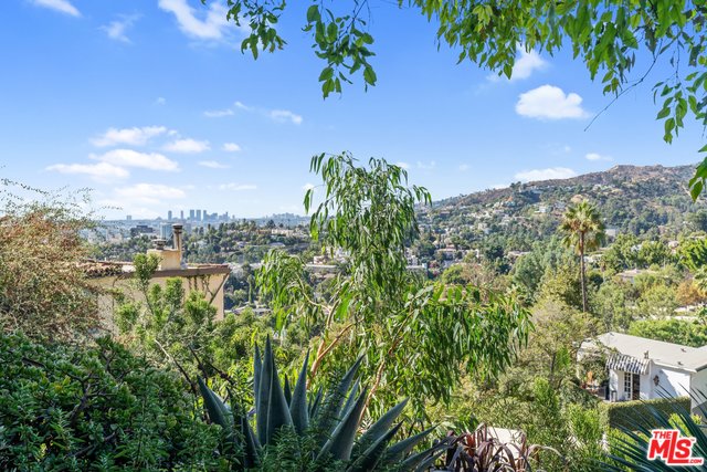 2286 El Contento Drive Los Angeles, CA 90068 - Photo 32 of 34