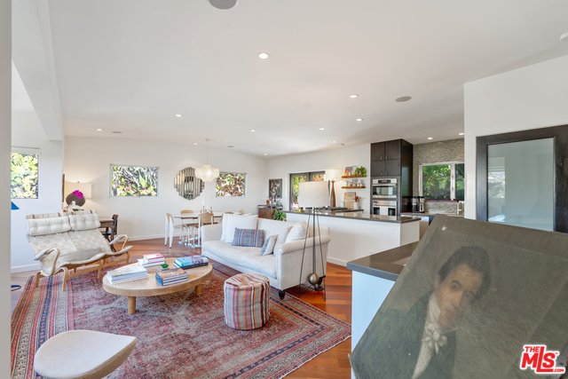 2286 El Contento Drive Los Angeles, CA 90068 - Photo 5 of 34