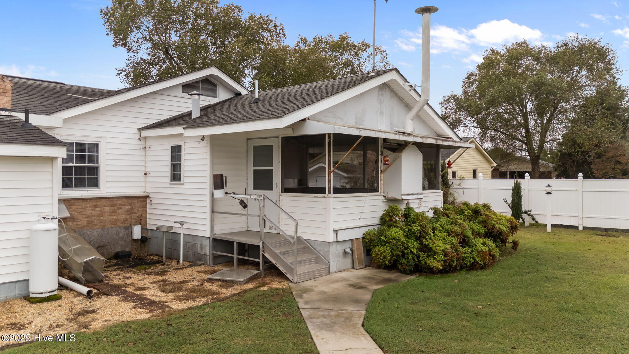 4424 Kenroy Road Wilson, NC 27893 - Photo 31 of 36 6-web-or-mls-DJI_20250929155417_0224_D