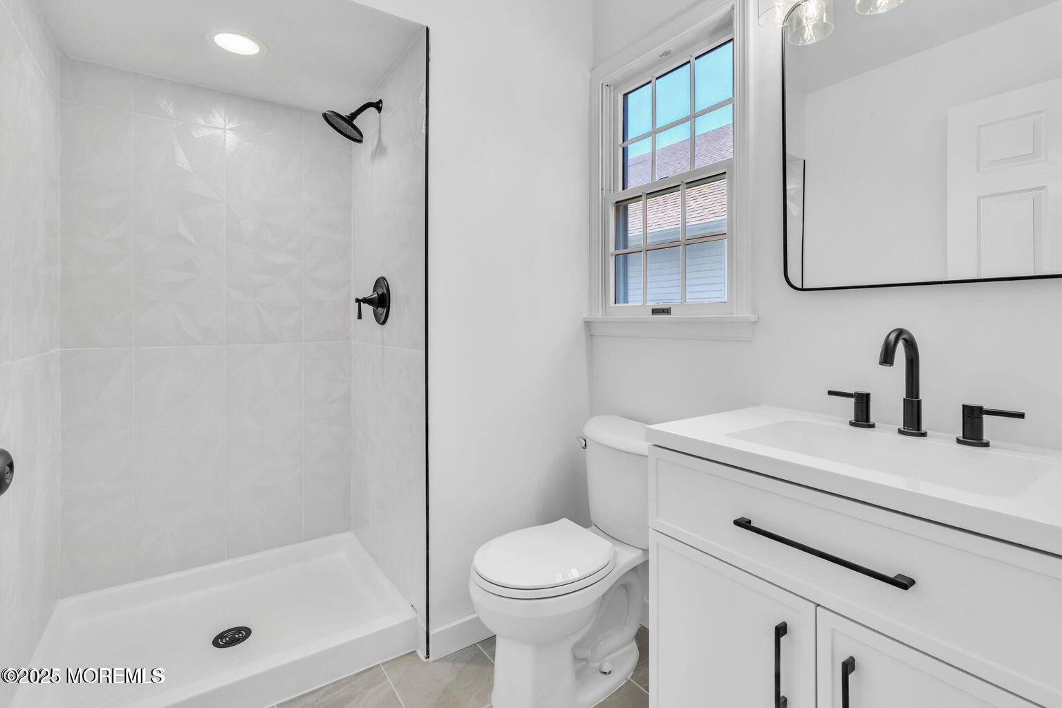 1618 Crimson Road Toms River, NJ 08755 - Photo 13 of 33 20251127171117927842000000-o