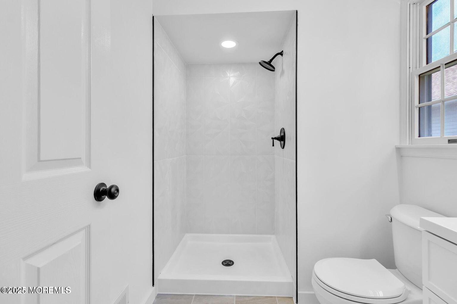 1618 Crimson Road Toms River, NJ 08755 - Photo 20 of 33 20251127171509642099000000-o