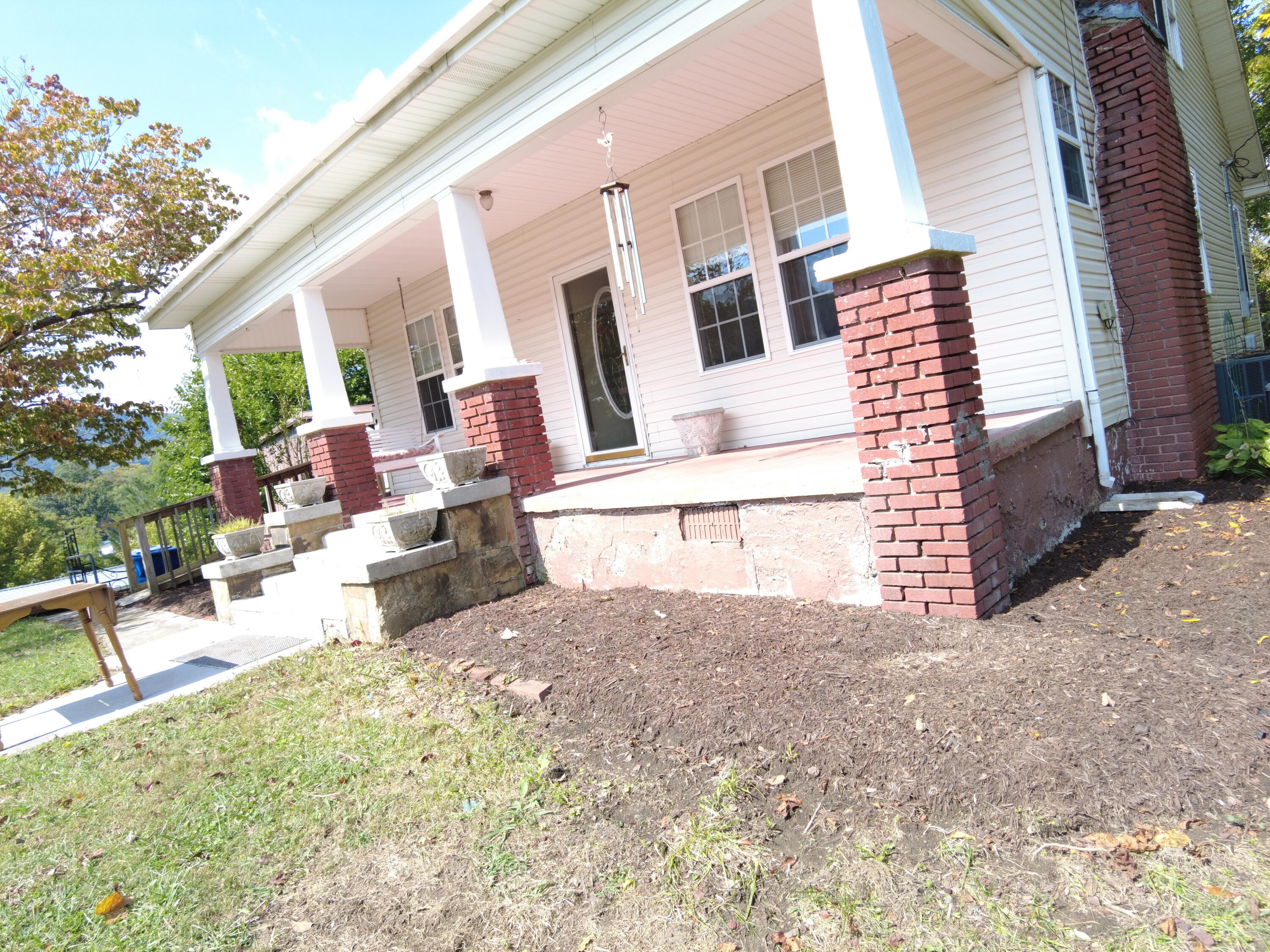 616 Balmoral Road Middlesboro, KY 40965 - Photo 18 of 24 DJI_0236