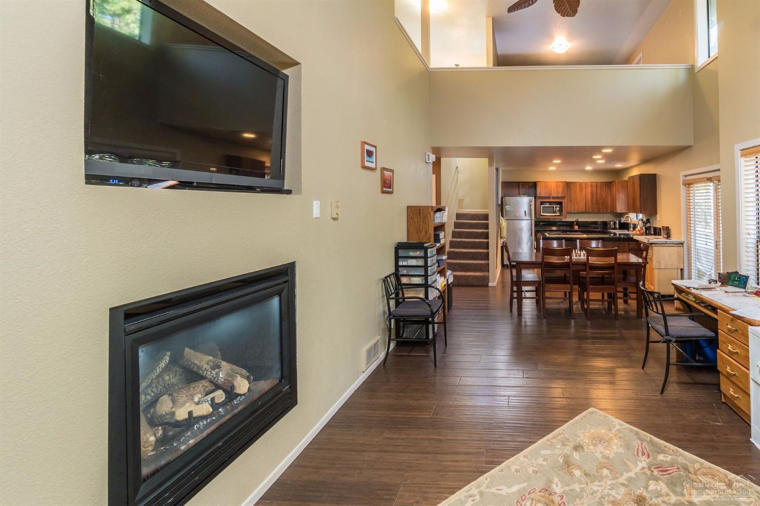 1 Timber Lane Sunriver, OR 97707 - Photo 3 of 17 Additional Photo
