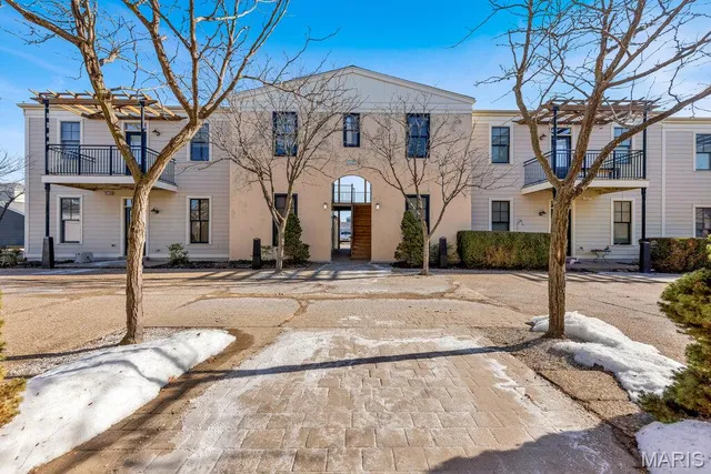 $180,000 | 3428 Hiram Street, Unit C2, St. Charles, MO 63301