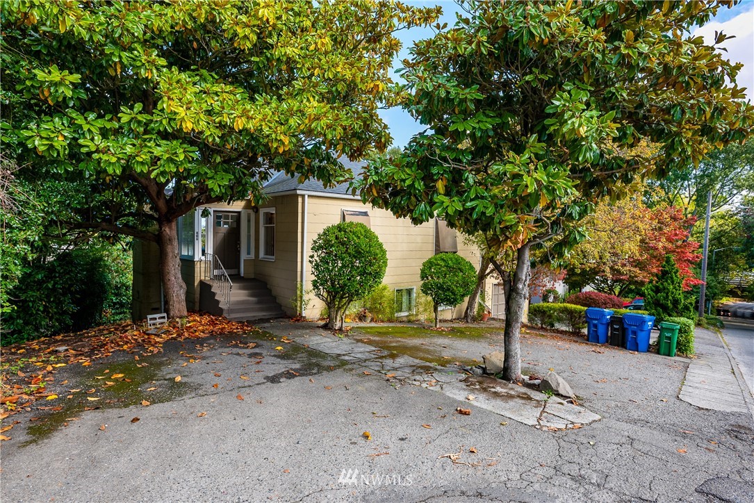 406 Raye Street Seattle, WA 98109 - Photo 1 of 37 Gallery Image 1