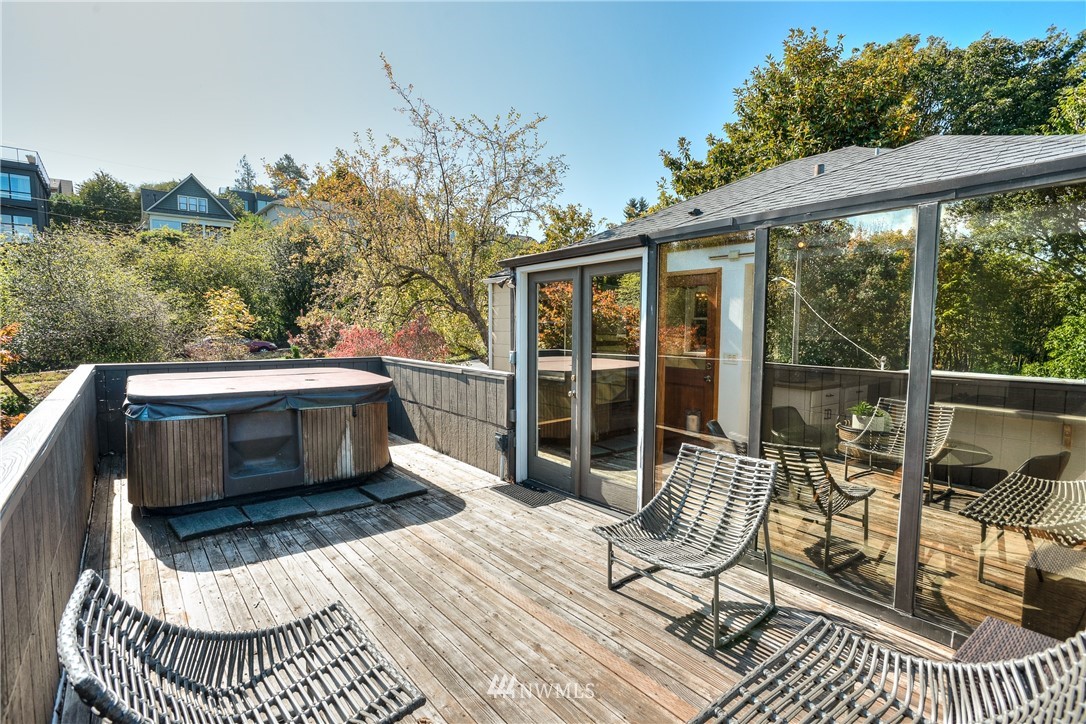 406 Raye Street Seattle, WA 98109 - Photo 18 of 37 Gallery Image 18