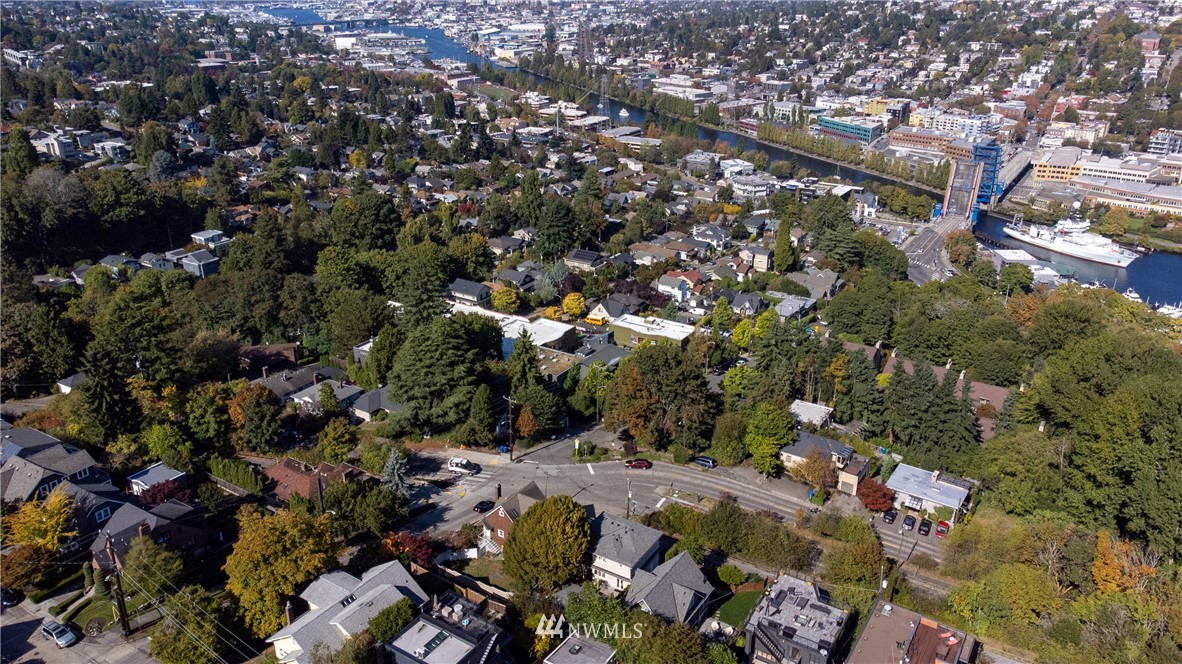 406 Raye Street Seattle, WA 98109 - Photo 25 of 37 Gallery Image 25