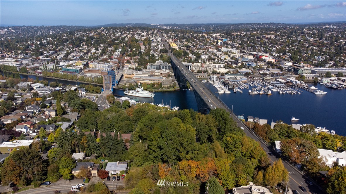 406 Raye Street Seattle, WA 98109 - Photo 27 of 37 Gallery Image 27