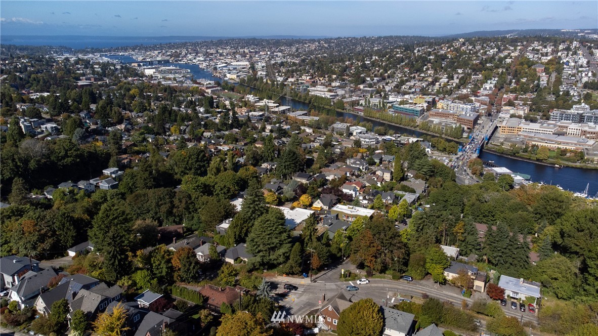 406 Raye Street Seattle, WA 98109 - Photo 29 of 37 Gallery Image 29