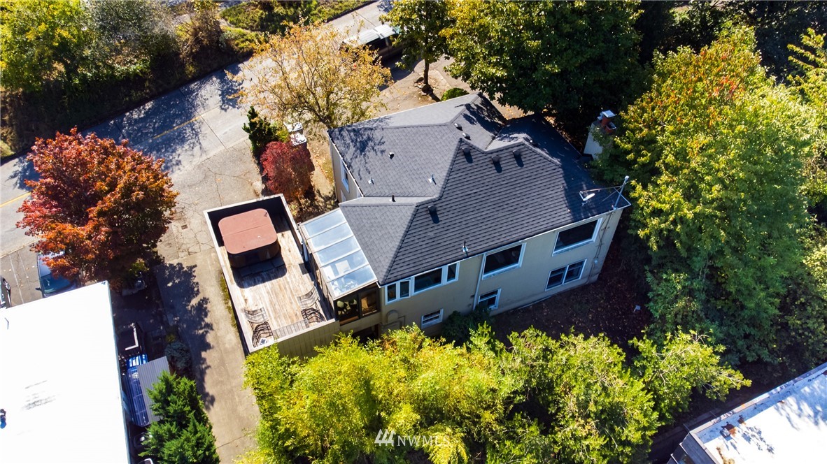 406 Raye Street Seattle, WA 98109 - Photo 32 of 37 Gallery Image 32