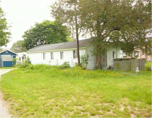 33 Andrew Comstock Road Warwick, RI 02886 - Photo 9 of 9 Exterior Front.