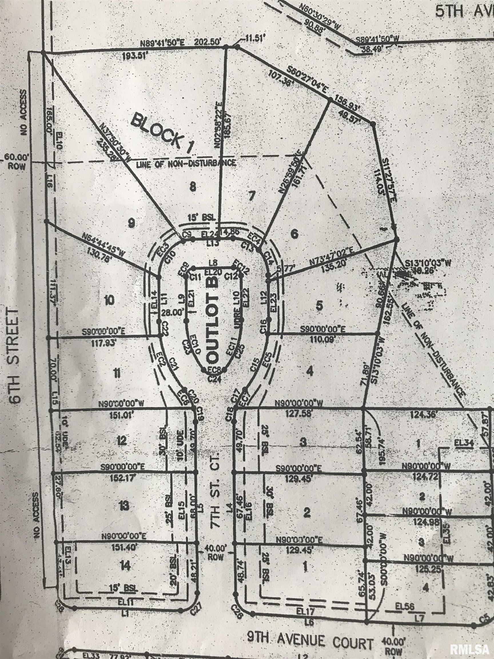 631 7th St Court Moline, IL 61265 - Photo 3 of 6