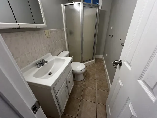 $5,250 | 158 Holland Street, Unit 1, Somerville, MA 02144
