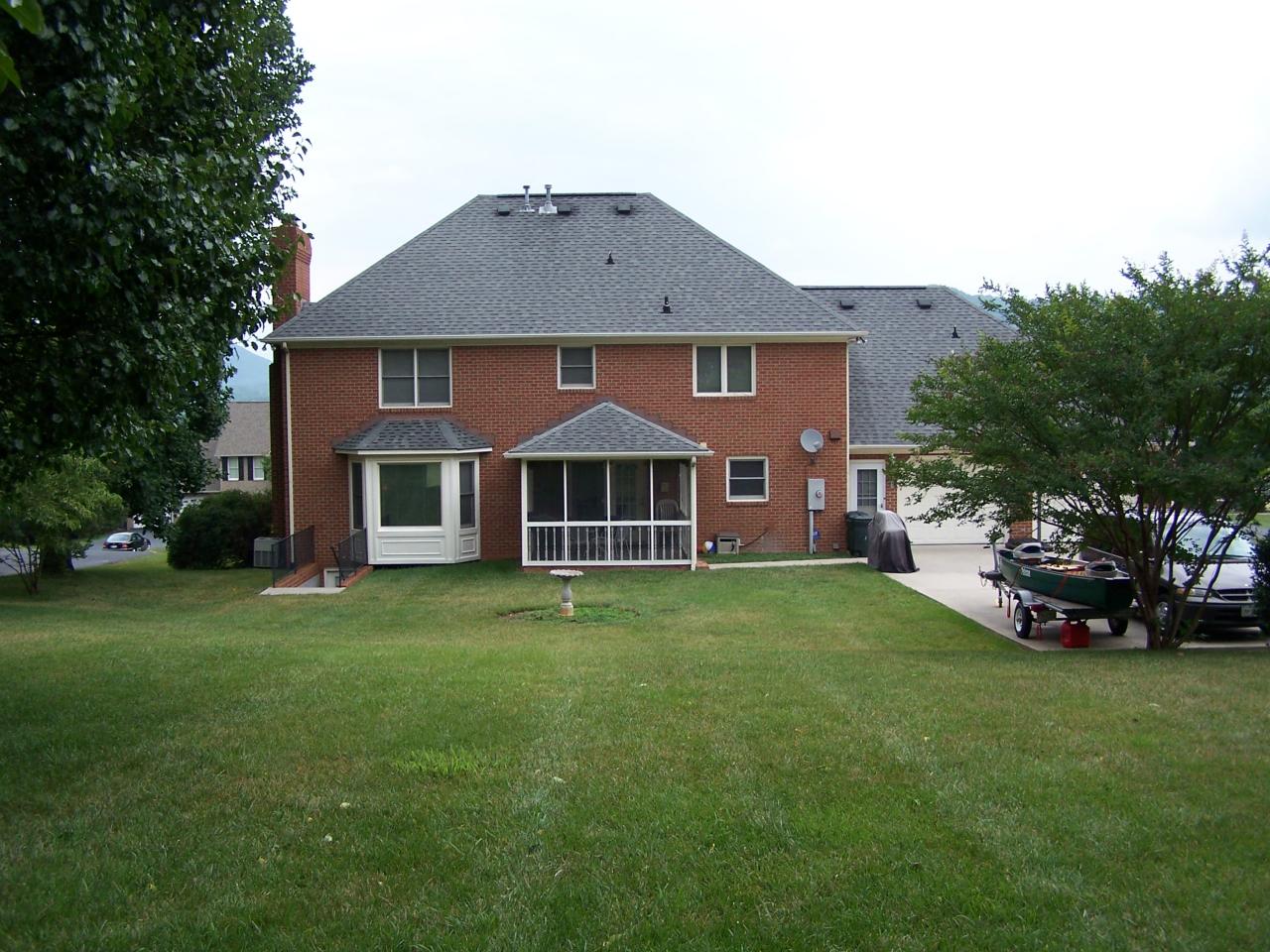 316 Winesap Road Roanoke, VA 24019 - Photo 4 of 26 Rear of home