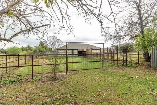 a view of outdoor space